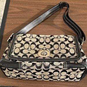 Coach Purse. Medium size